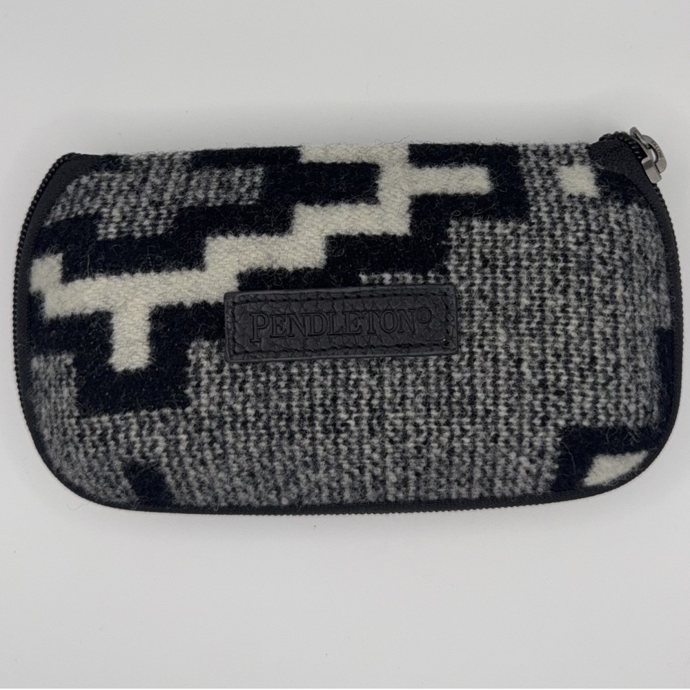 Pendleton Wool Zippered Glasses Case Black White Grey Southwestern Geometric